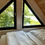 Okno Na Wode Semesterbostad Rybno (Dzialdowo)