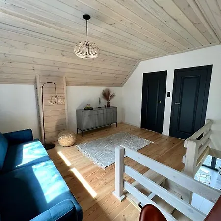 Дом отдыха Okno Na Wode- Caloroczne Z Linia Brzegowa Jeziora I Sauna *