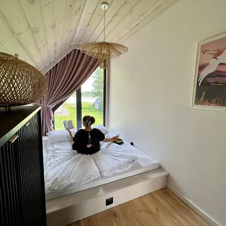 Okno Na Wode- Caloroczne Z Linia Brzegowa Jeziora I Sauna Дом отдыха