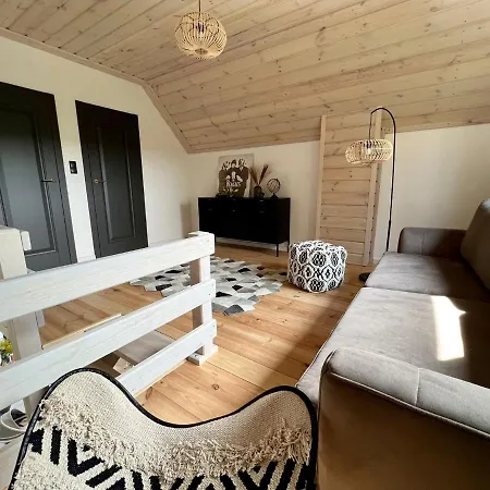 Дом отдыха Okno Na Wode- Caloroczne Z Linia Brzegowa Jeziora I Sauna